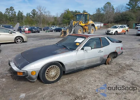 1980 Porsche 924 из США, поврежденный, VIN 92A0430388